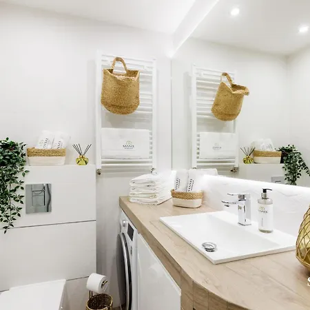 Lighthouse -sloneczne Tarasy Dziwnowek-sannel For Rent دجيفنوفيك