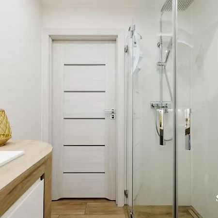 Lighthouse -sloneczne Tarasy Dziwnowek-sannel For Rent شقة